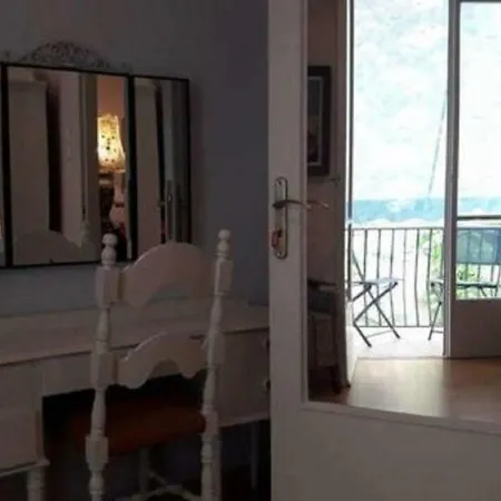 Marion-athenian Style Apartment